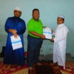 UAIM Distributes Clothes to Support Needy Families
